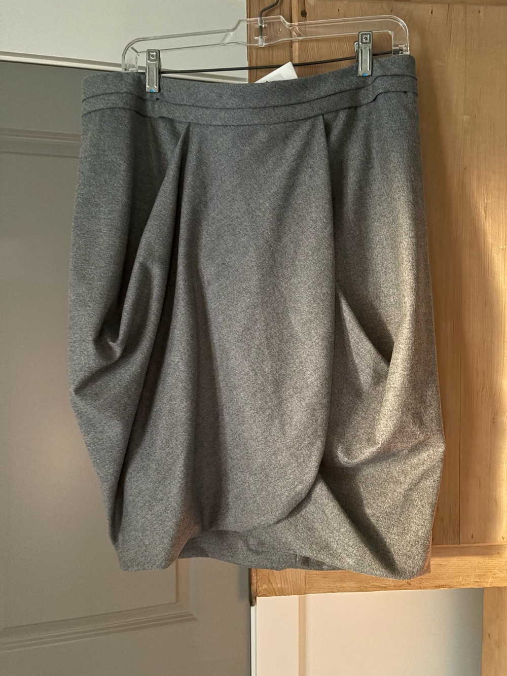 Armani Collezioni Women's Charcoal Gray Tulip Wool Skirt. NWT
